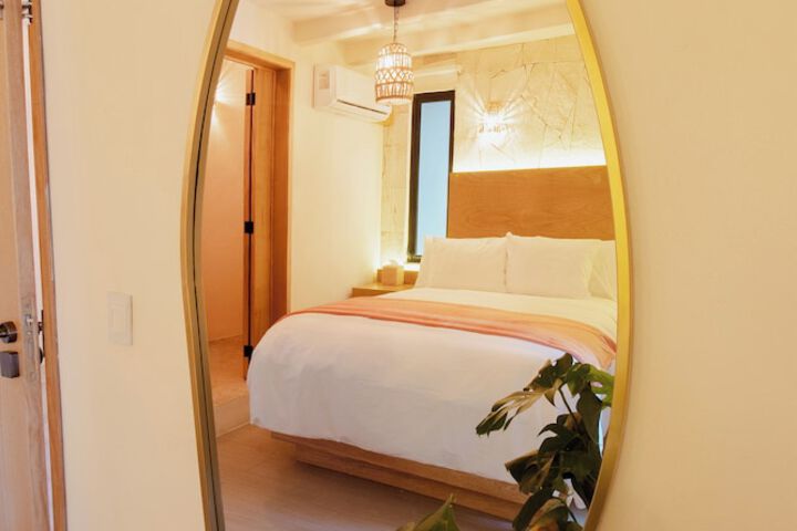 Room 7 of 52