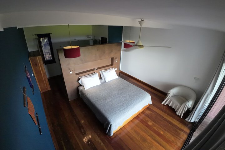 Room 23 of 108