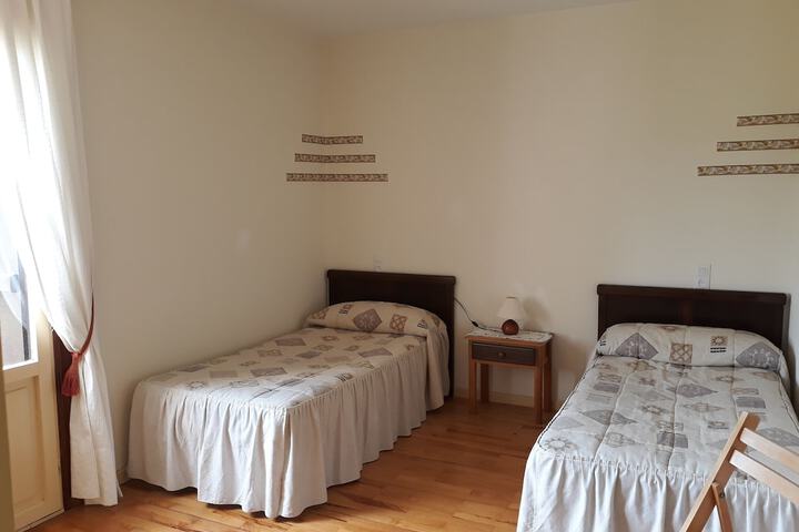 Room 5 of 6