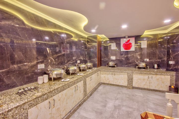 Dining 63 of 91