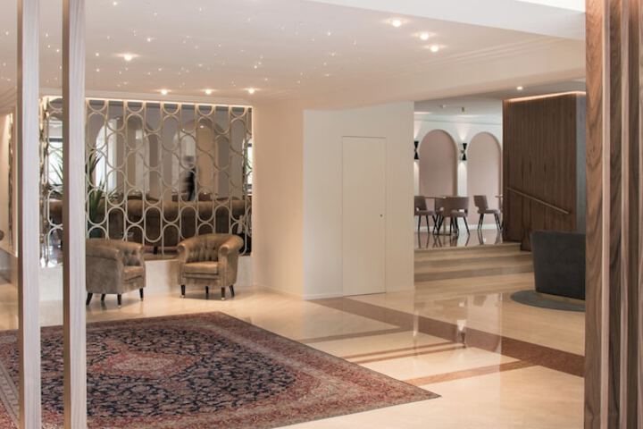 Guest Lobby