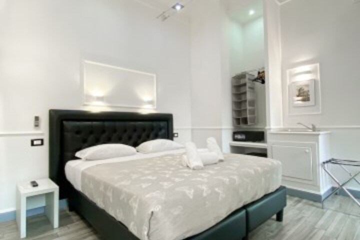Room 48 of 82