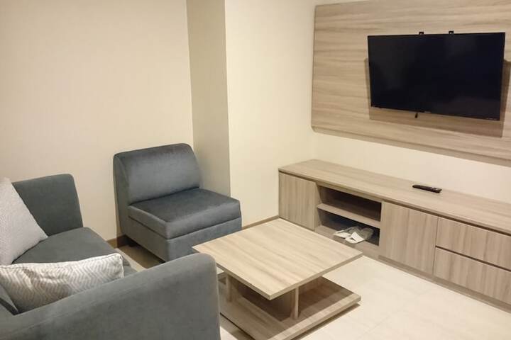 Room 28 of 90