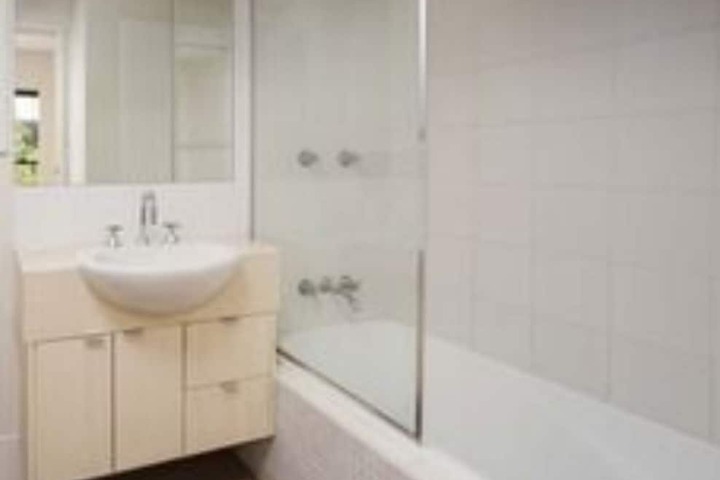 Room 15 of 27
