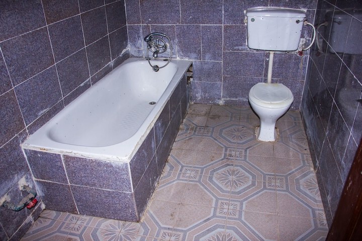 Room 7 of 20