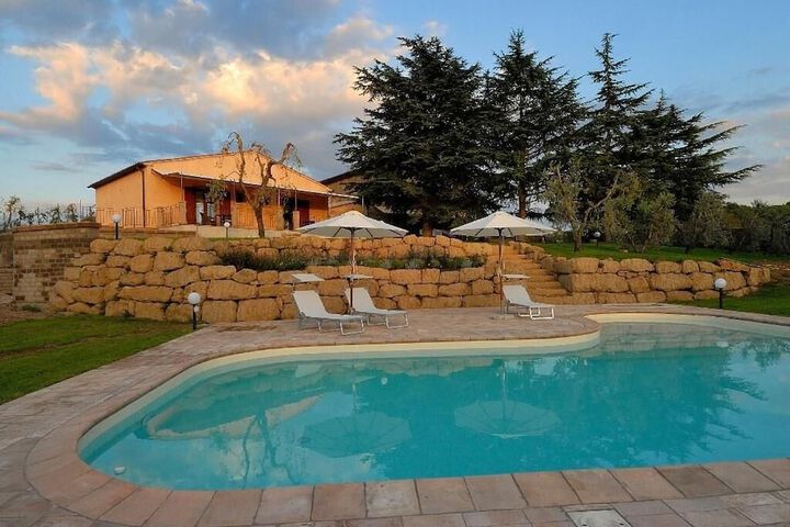 Hotel Pool