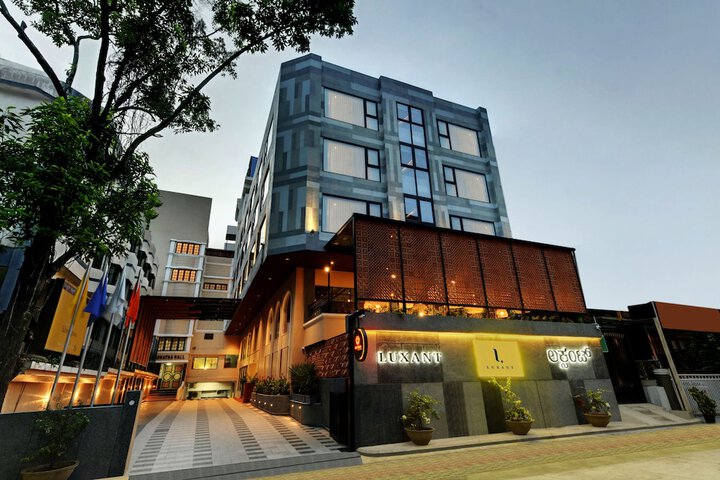 THE LUXANT HOTEL