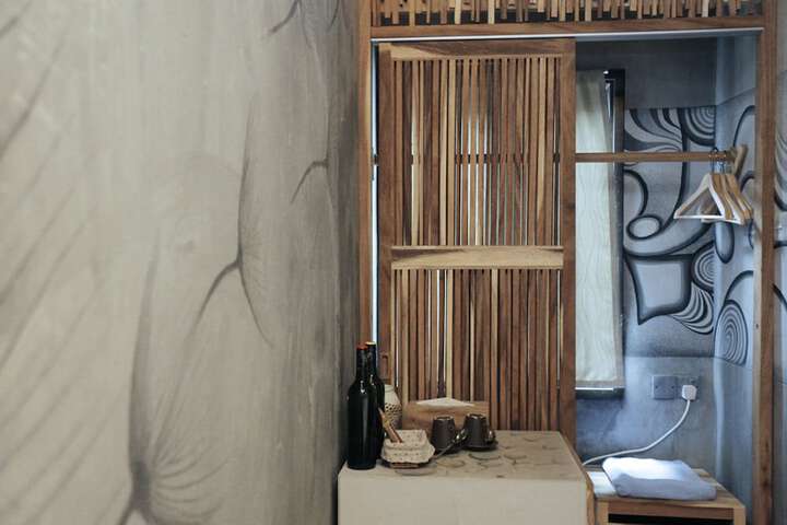 Room 15 of 47