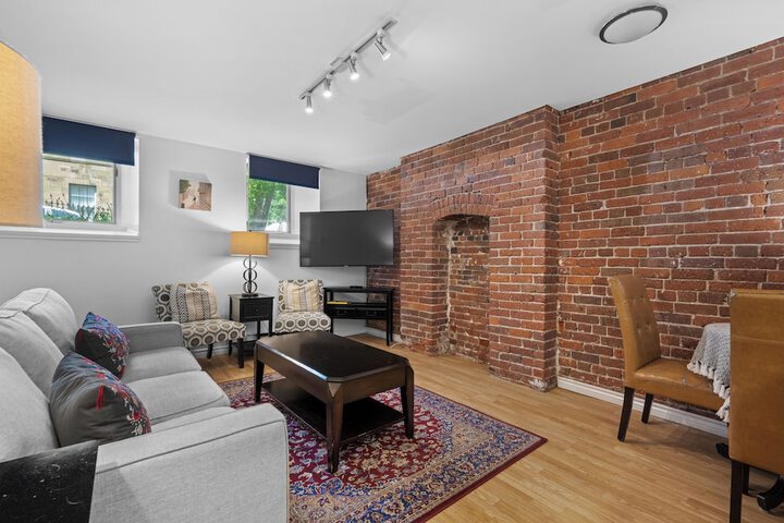 Room 41 of 74