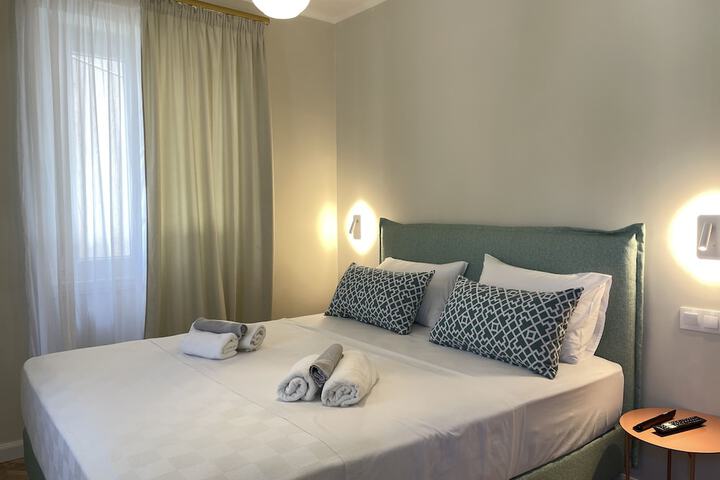Room 6 of 35
