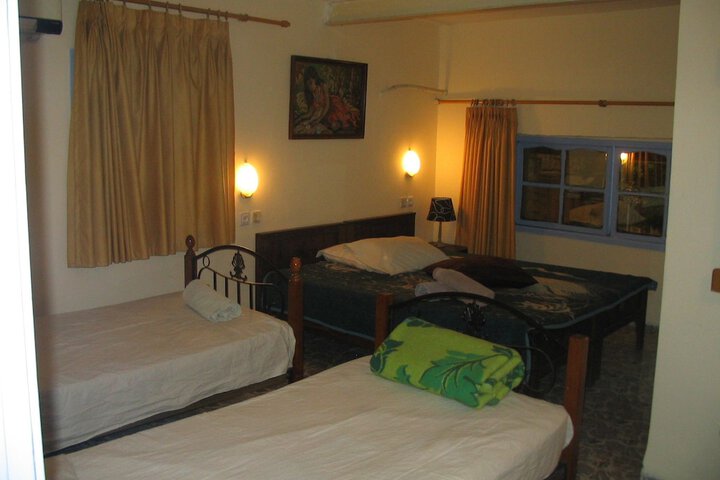 Room 3 of 11