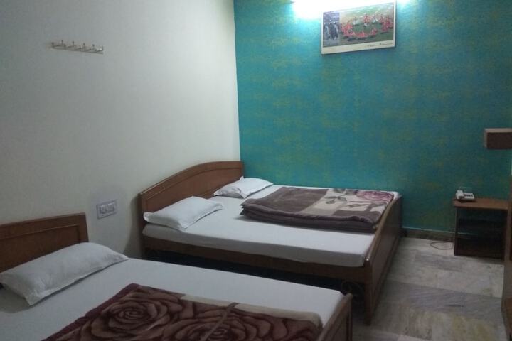 Room 20 of 36