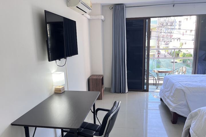 Room 17 of 29
