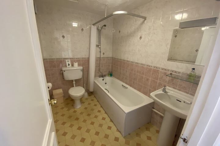 Room 60 of 87