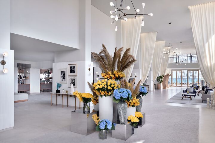 Hotel Lobby