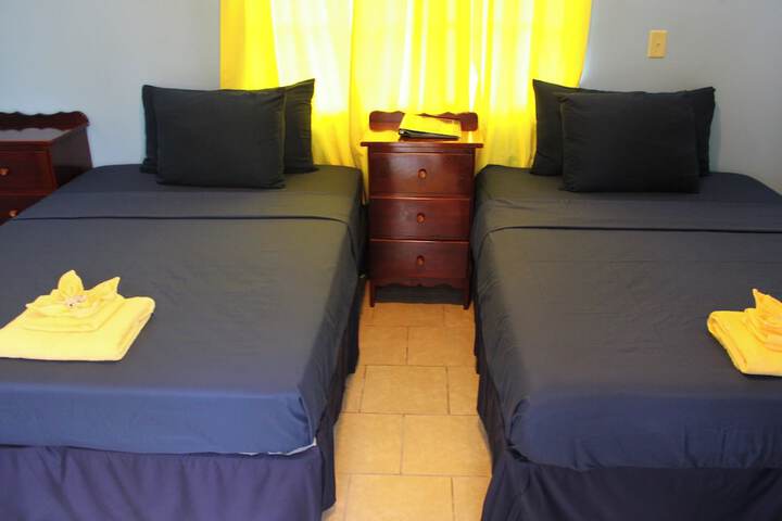 Room 10 of 84
