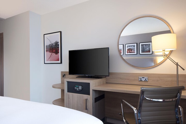 Room 41 of 102