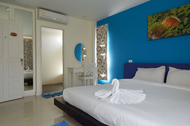 Room 10 of 71