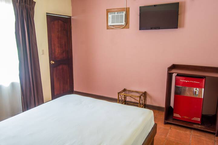 Room 3 of 26