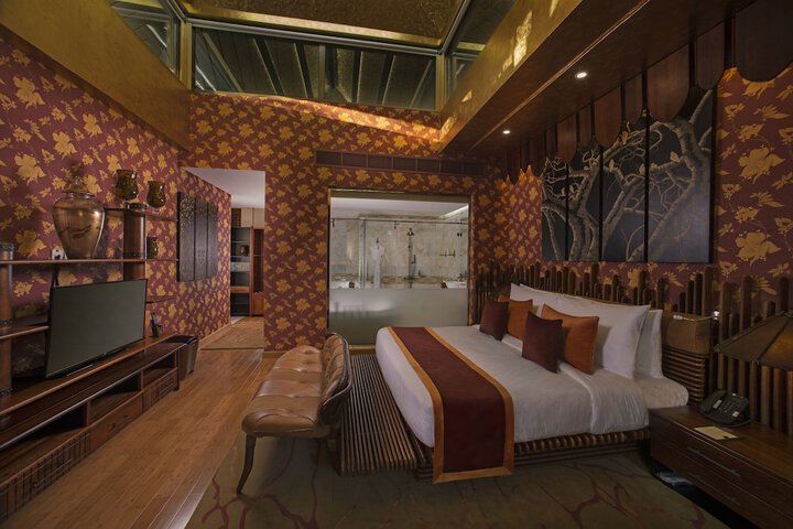 Room 15 of 134