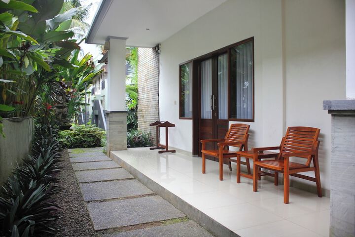 Room 4 of 66