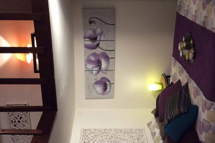 Room 2 of 17