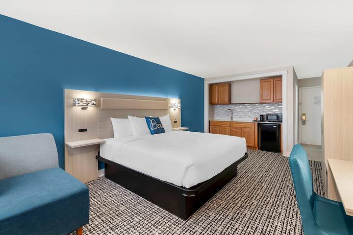 Room 18 of 51