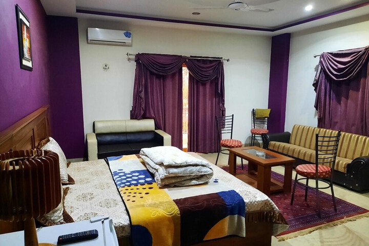 Room 16 of 23