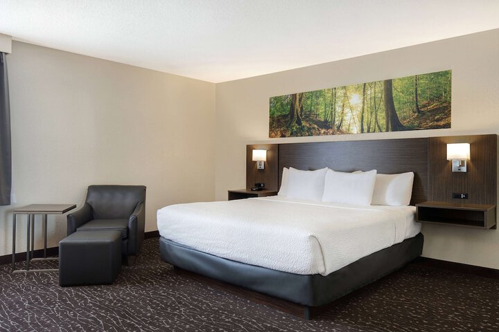 Room 20 of 49