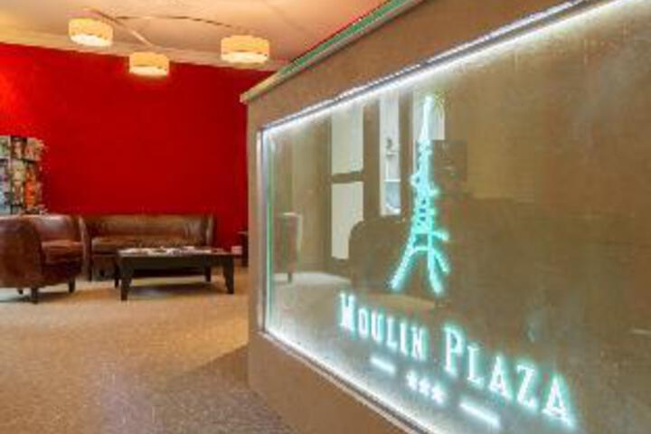 Entrance & Lobby