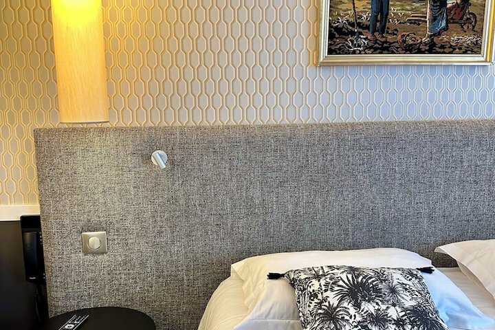 Room 21 of 53