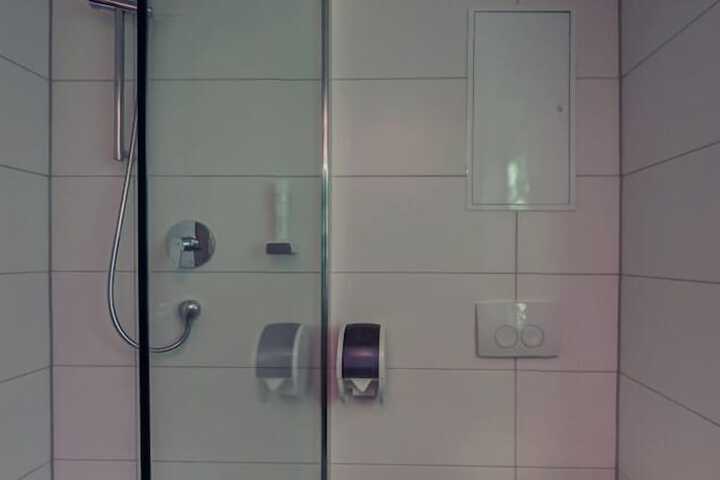 Room 17 of 21