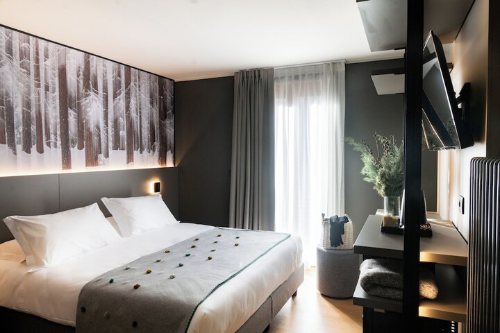 Room 6 of 23