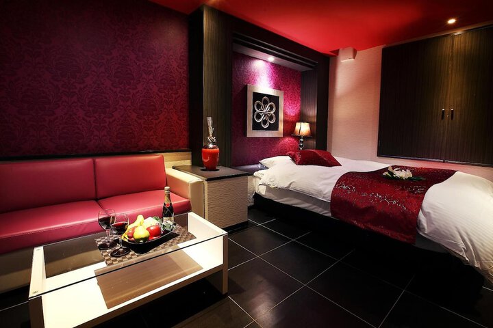 Room 28 of 43