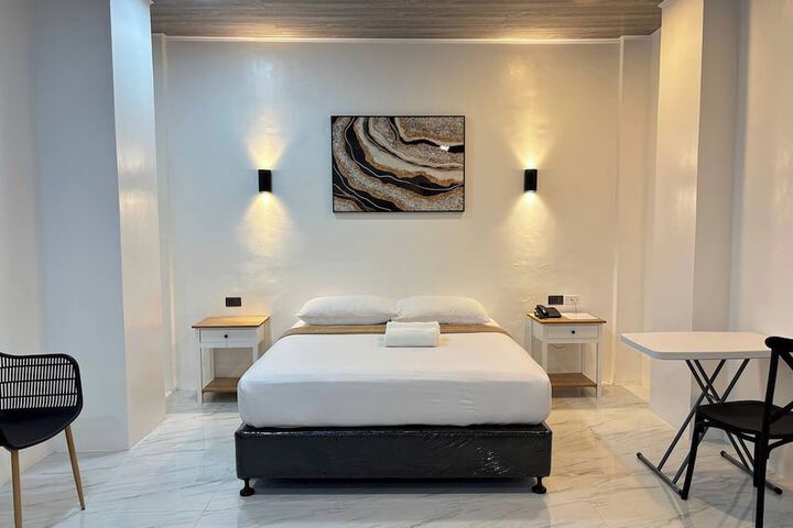 Room 14 of 96