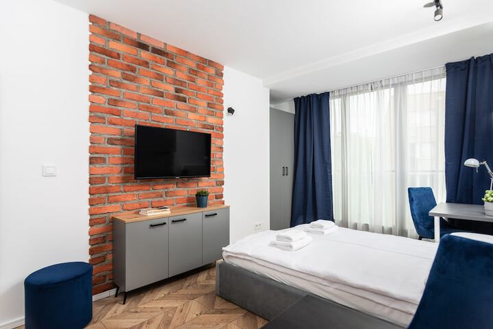 Room 19 of 111