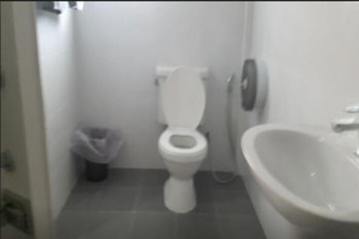 Room 6 of 24