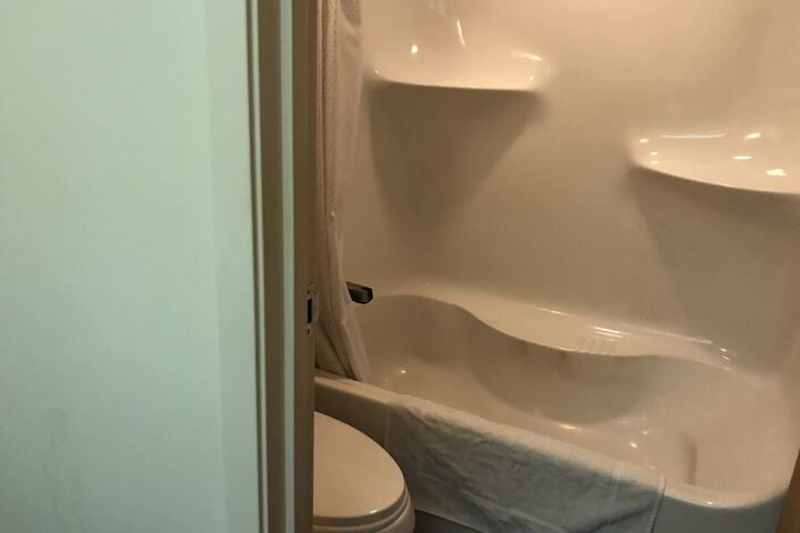 Room 12 of 28