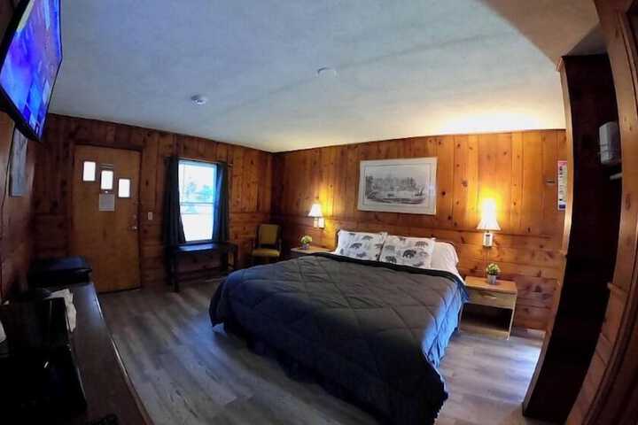 Room 8 of 22