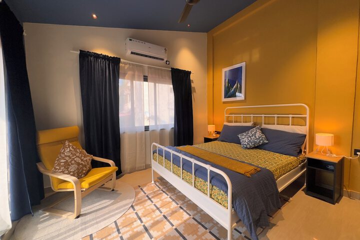 Room 4 of 24