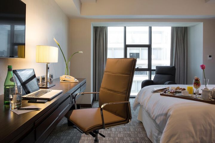 Room 34 of 140