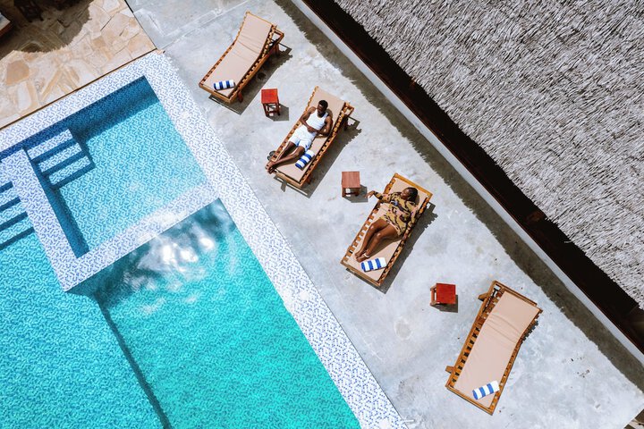 Pool 13 of 26