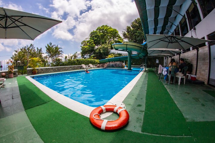 Hotel with Pool