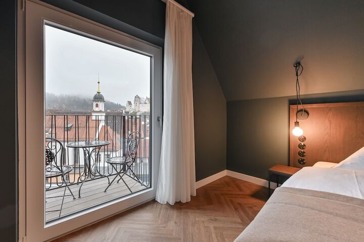 Room 36 of 134