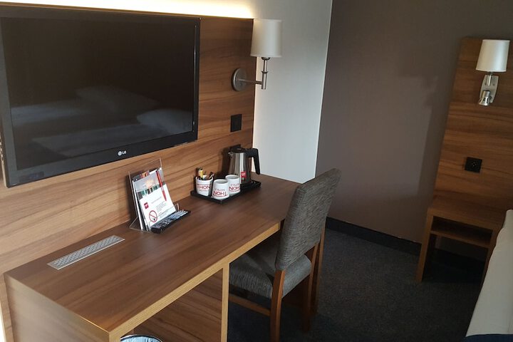 Room 39 of 61