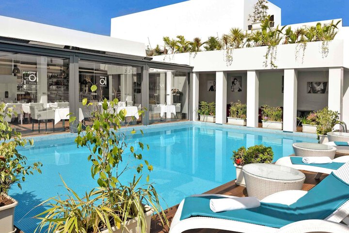 Pool 65 of 137