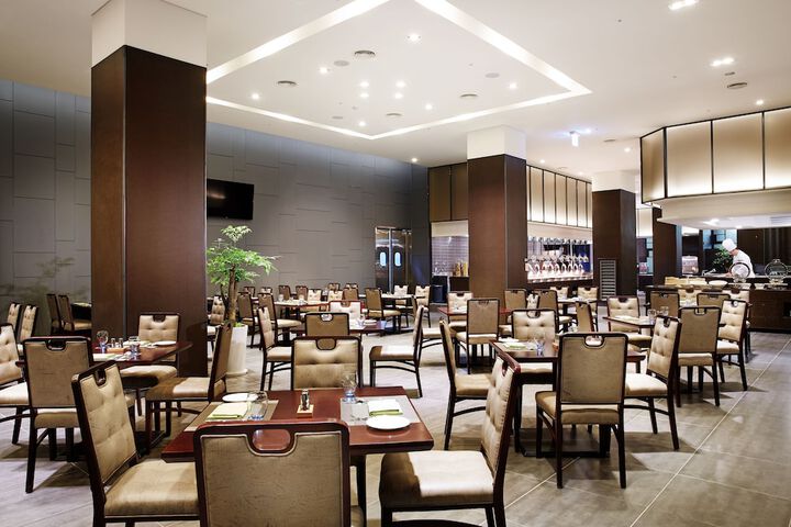 Dining Photos