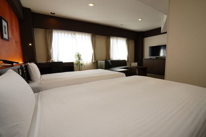 Room 30 of 109