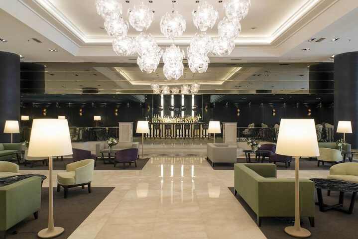 Guest Lobby