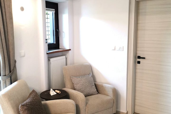 Room 26 of 53